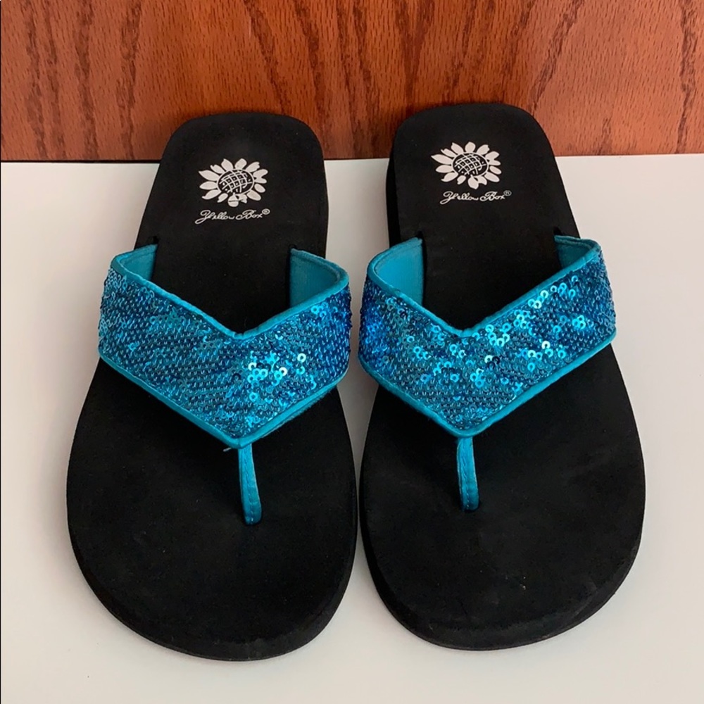 Heeled flip flops